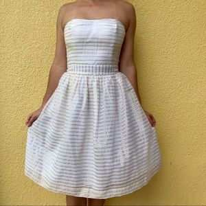Gold and White Lilly Dress Short